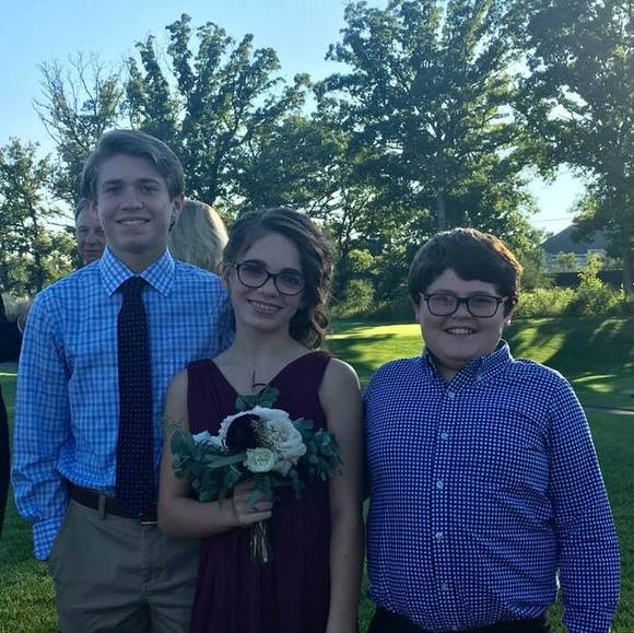 Meet your Posher, Tricia - Picture 1 of 1